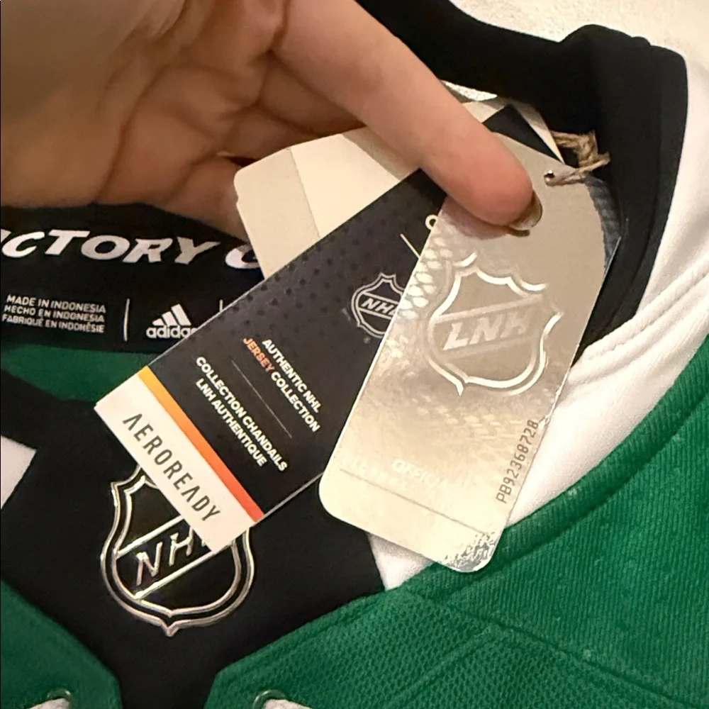 NWT Dallas Stars Adidas Victory Green Jersey Accents size 42
